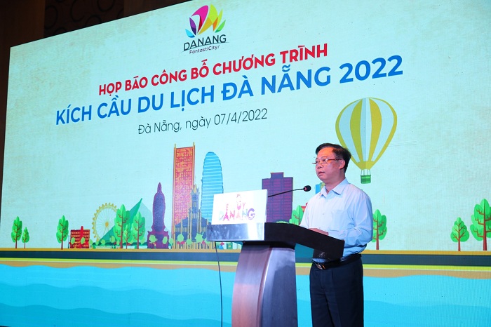 Phó Tổng cục trưởng Tổng cục Du lịch Phạm Văn Thủy phát biểu tại buổi họp báo công bố Chương trình kích cầu du lịch Đà Nẵng 2022